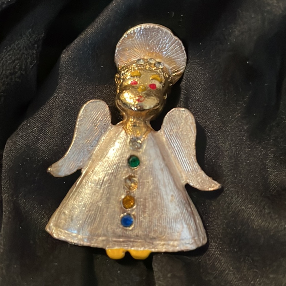 Angel Brooch - Picture 3 of 3